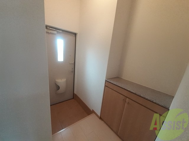 玄関　すっきりとした印象の玄関スペース