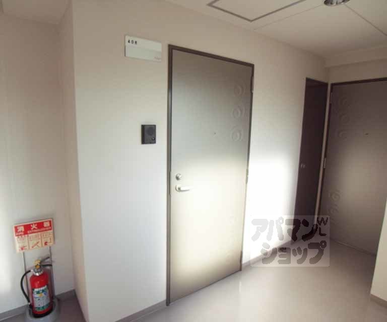 その他設備　玄関ドアです
