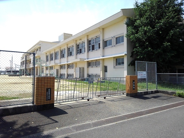 中学校　国分南中学校（中学校）まで800m