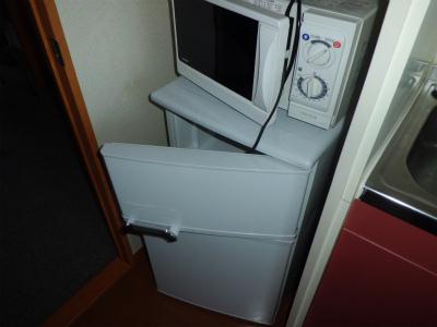 その他　冷蔵庫と電子レンジ。