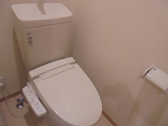 ヴェラハイツ川崎のトイレ写真