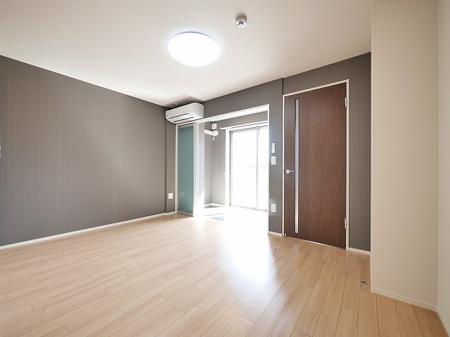 その他部屋・スペース　落ち着いて過ごせるお部屋なので、寝室にいかがでしょうか