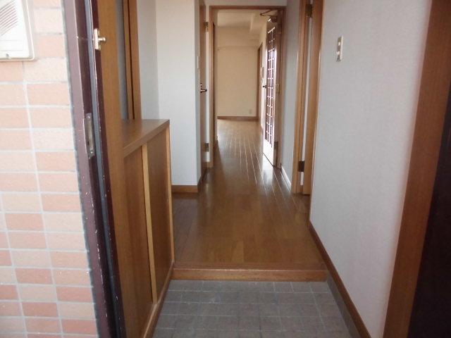 玄関　カナレグランデ