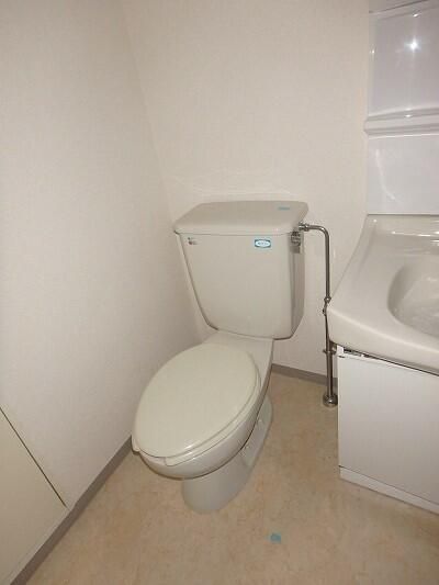 イトーピア仲町台のトイレ写真