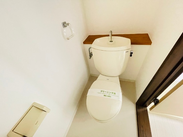 京王高尾線 山田駅 徒歩8分 2階建 築38年のトイレ写真