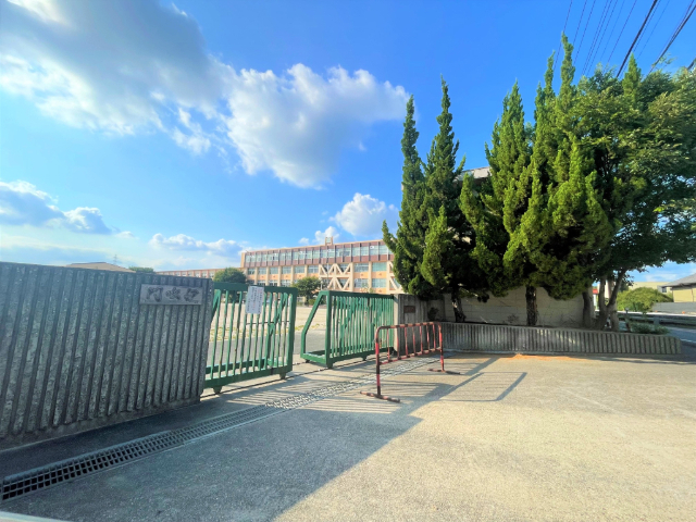 中学校　日進市立日進中学校（中学校）まで2159m