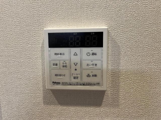 その他設備　給湯器リモコン