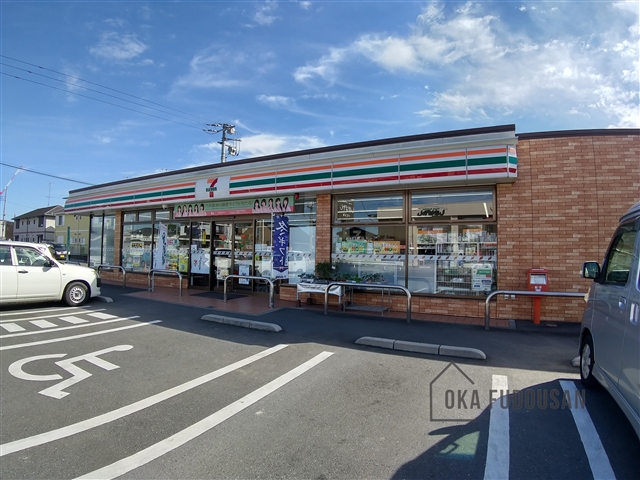 コンビニ　セブンイレブン加須南町店（コンビニ）まで550m