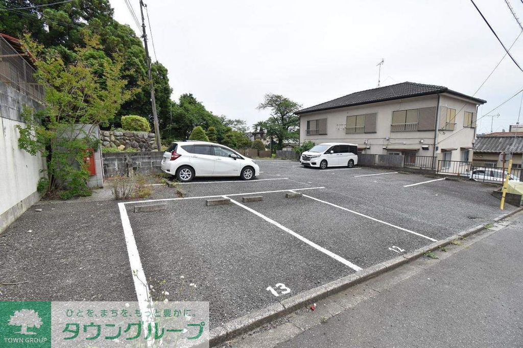 駐車場　駐車場