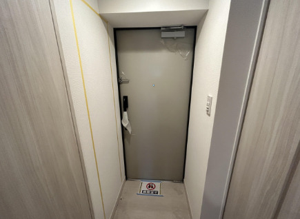 玄関　同物件参考資料