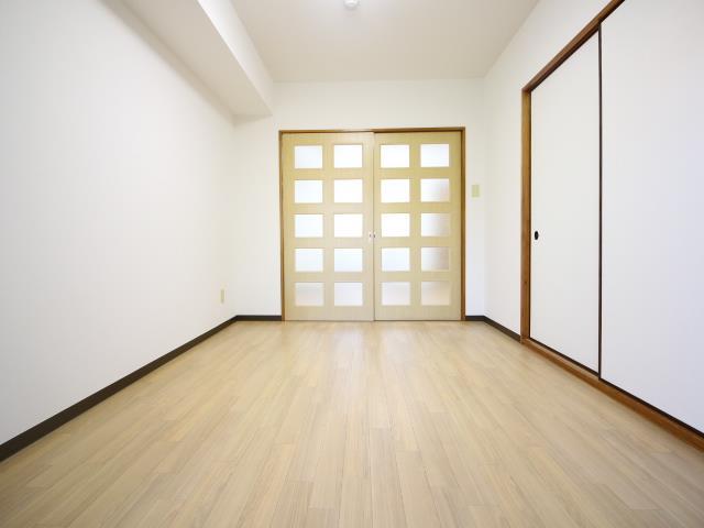 水戸屋マンションの居間写真