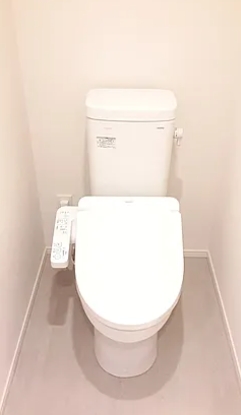 ＪＲ常磐線 柏駅 徒歩4分 14階建 築6年のトイレ写真