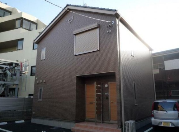 建物外観　外観はこんな感じです。