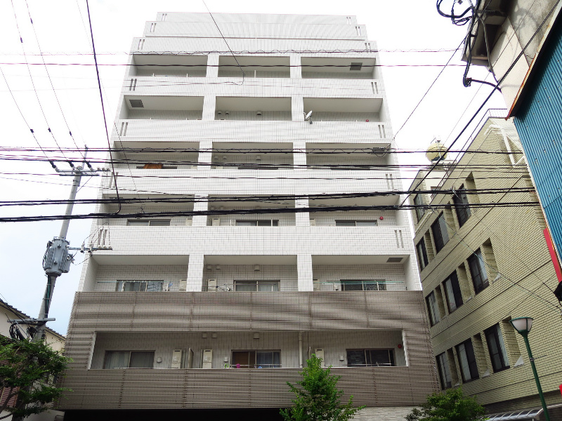 【イ・メゾン麹屋（麹屋町）の建物外観】