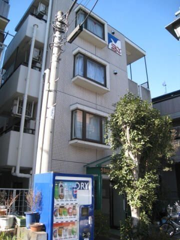 川崎市中原区木月伊勢町のマンションの建物外観