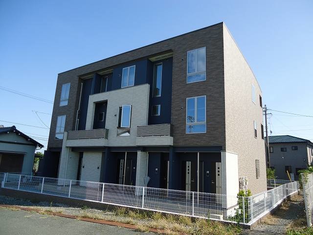 静岡県浜松市中央区泉４（アパート）の賃貸物件の外観