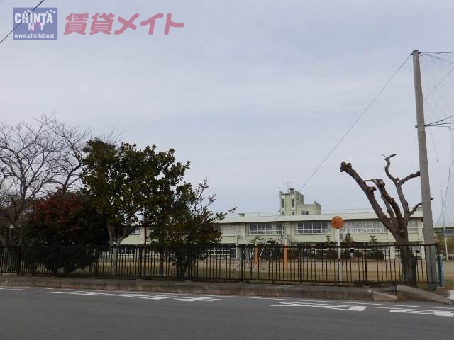 【リヴァージュ　Ａ棟の小学校】