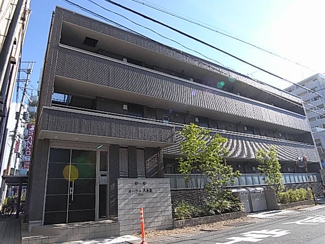 【橿原市新賀町のマンションの建物外観】