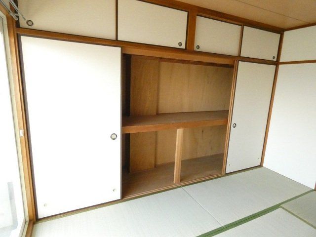 【八尾市南本町のマンションの収納】