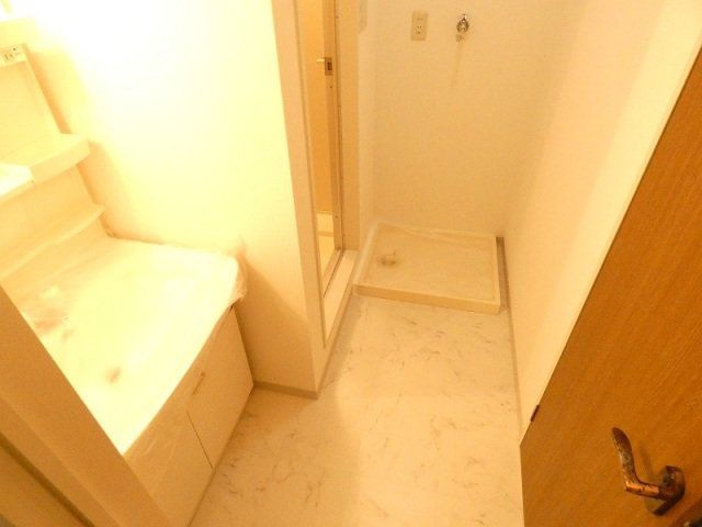 【八尾市南本町のマンションの洗面設備】