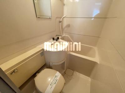 バス・シャワールーム　１日の疲れはここで癒してください