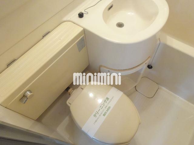 トイレ　清潔感のあるトイレです