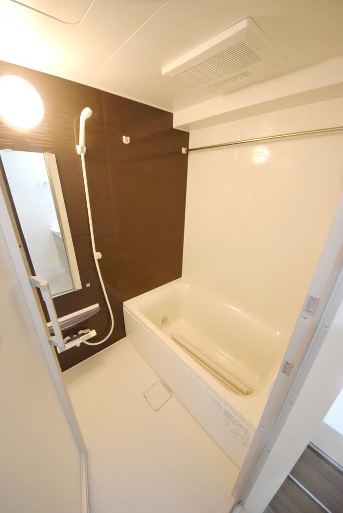 バス・シャワールーム　バス