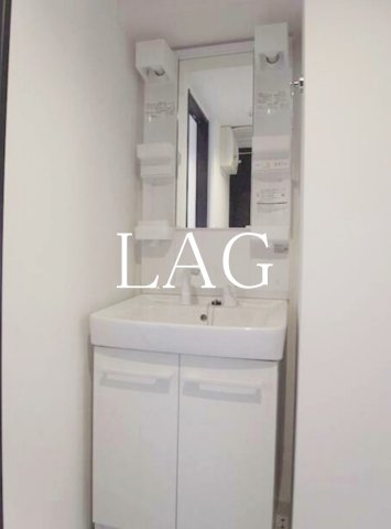 洗面設備　独立洗面台です。