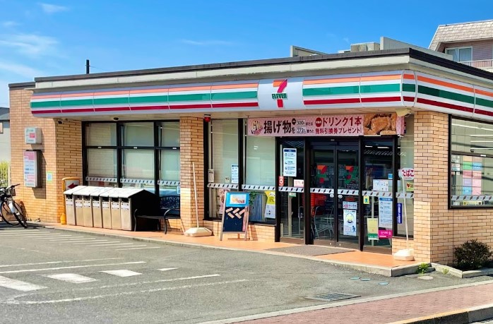 コンビニ　セブンイレブン 国分寺西恋ケ窪４丁目店（コンビニ）まで647m