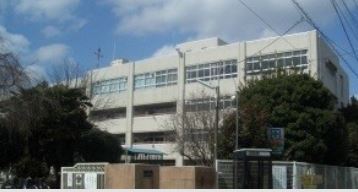 小学校　鴻巣市立松原小学校（小学校）まで674m