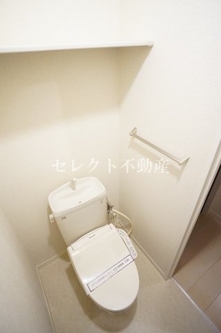 トイレ　【ミロワール A棟 *】