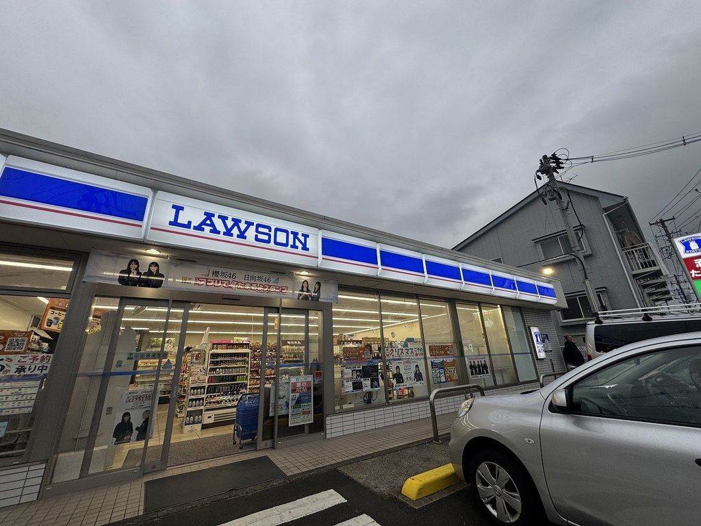 コンビニ　ローソン仙台新田四丁目店（コンビニ）まで630m