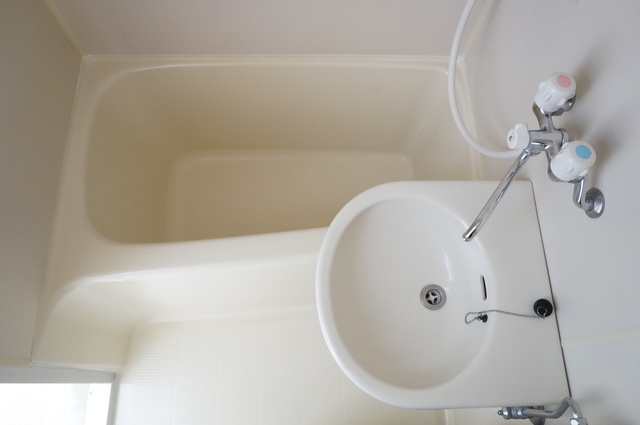 バス・シャワールーム　写真は３２２参考写真