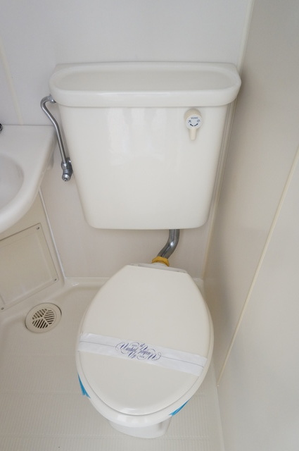 トイレ　写真は３２２参考写真