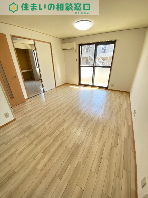 居室・リビング　同型