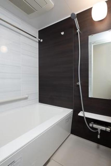 バス・シャワールーム　※写真は同タイプ住戸です。