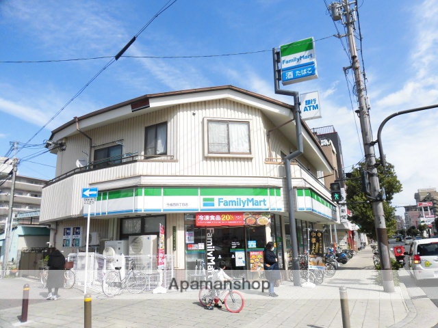 コンビニ　ファミリーマート（コンビニ）まで192m