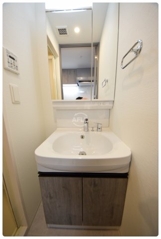 洗面設備　レジュールアッシュOSAKA新深江　洗面化粧台