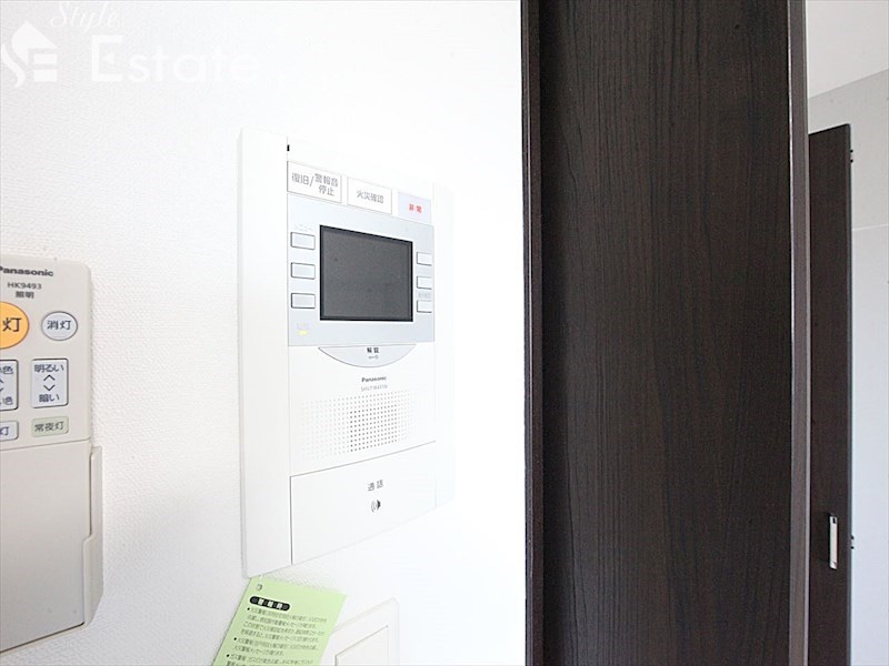 セキュリティ　モニター付きインターホン