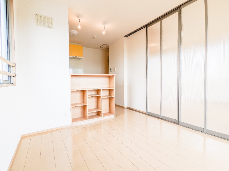 居室・リビング　図面と現状に相違がある場合には現状を優先