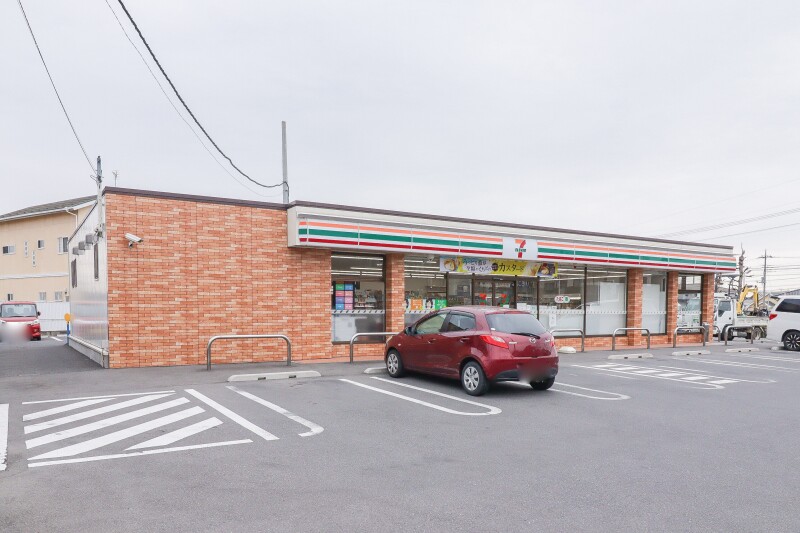 コンビニ　セブン-イレブン 伊勢崎連取町店（コンビニ）まで72m