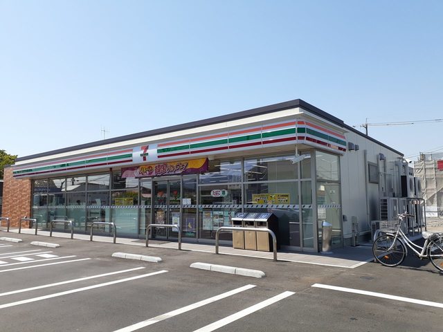 コンビニ　セブンイレブン 福山南手城町2丁目店（コンビニ）まで272m