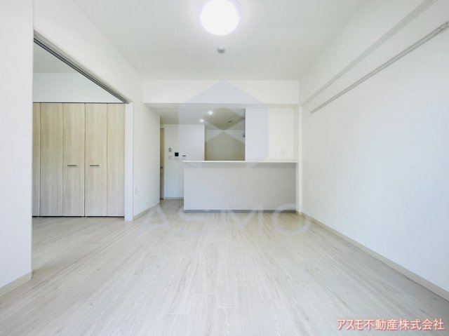 居室・リビング　同マンション別部屋　参考写真