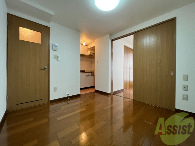 居室・リビング　広くてキレイなお部屋が広がっていて、充実した生活が送れそう。