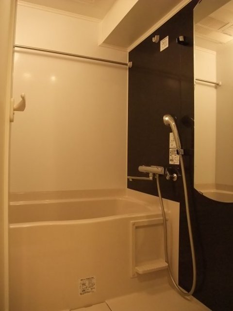 バス・シャワールーム　バスルーム