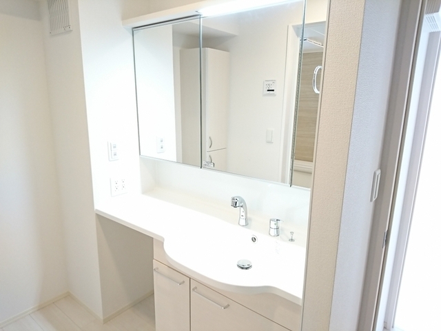 洗面設備　洗髪洗面化粧台