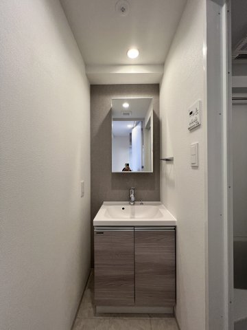 玄関　収納もある玄関です