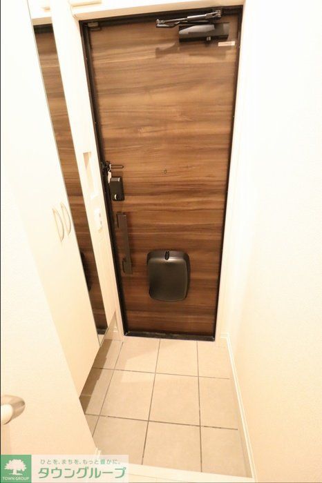 玄関　★お問い合わせはタウンハウジングまで★