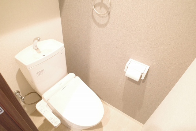 トイレ　※同型タイプ