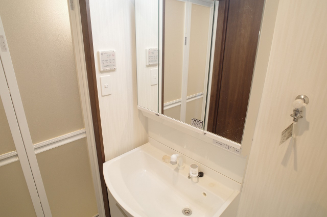 洗面設備　※同型タイプ